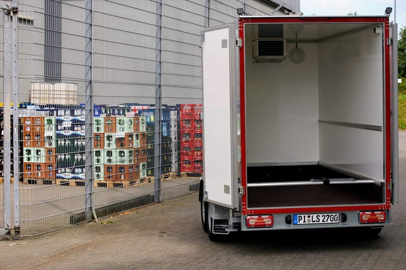 Kühlanhänger geöffnet